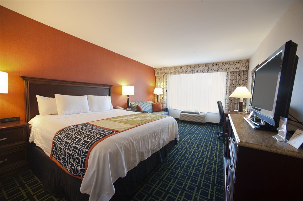 Fairfield Inn Philadelphia Valley Forge/קינג אוף פרוסיה מראה חיצוני תמונה